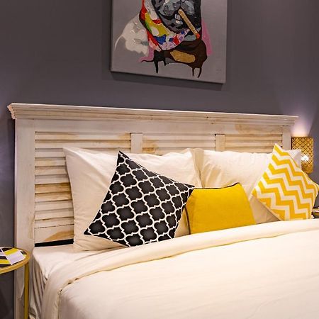 The Bark - An Art Resort 로나발라 외부 사진